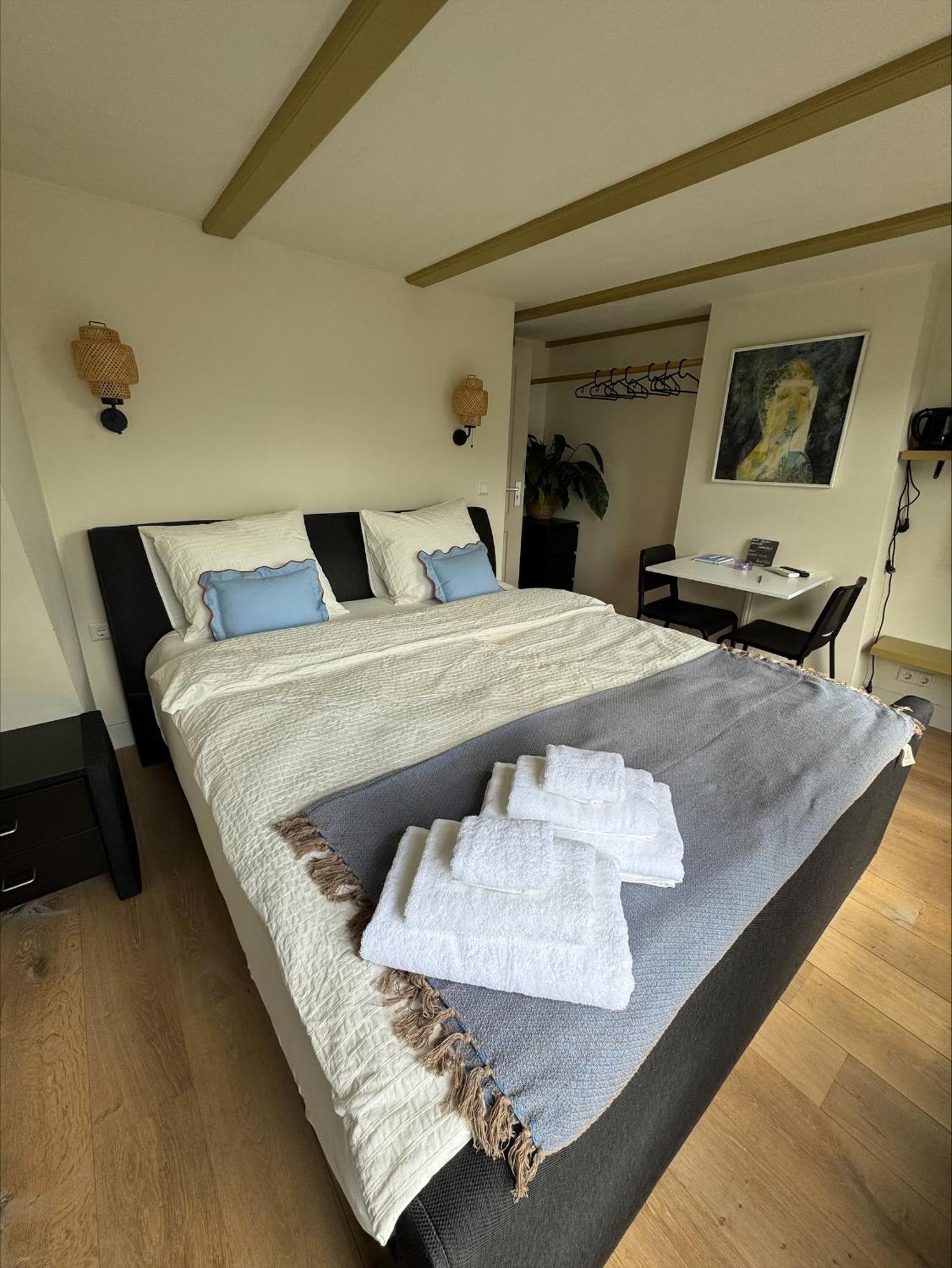 The Hazel House Bed and Breakfast Haarlem Exteriör bild